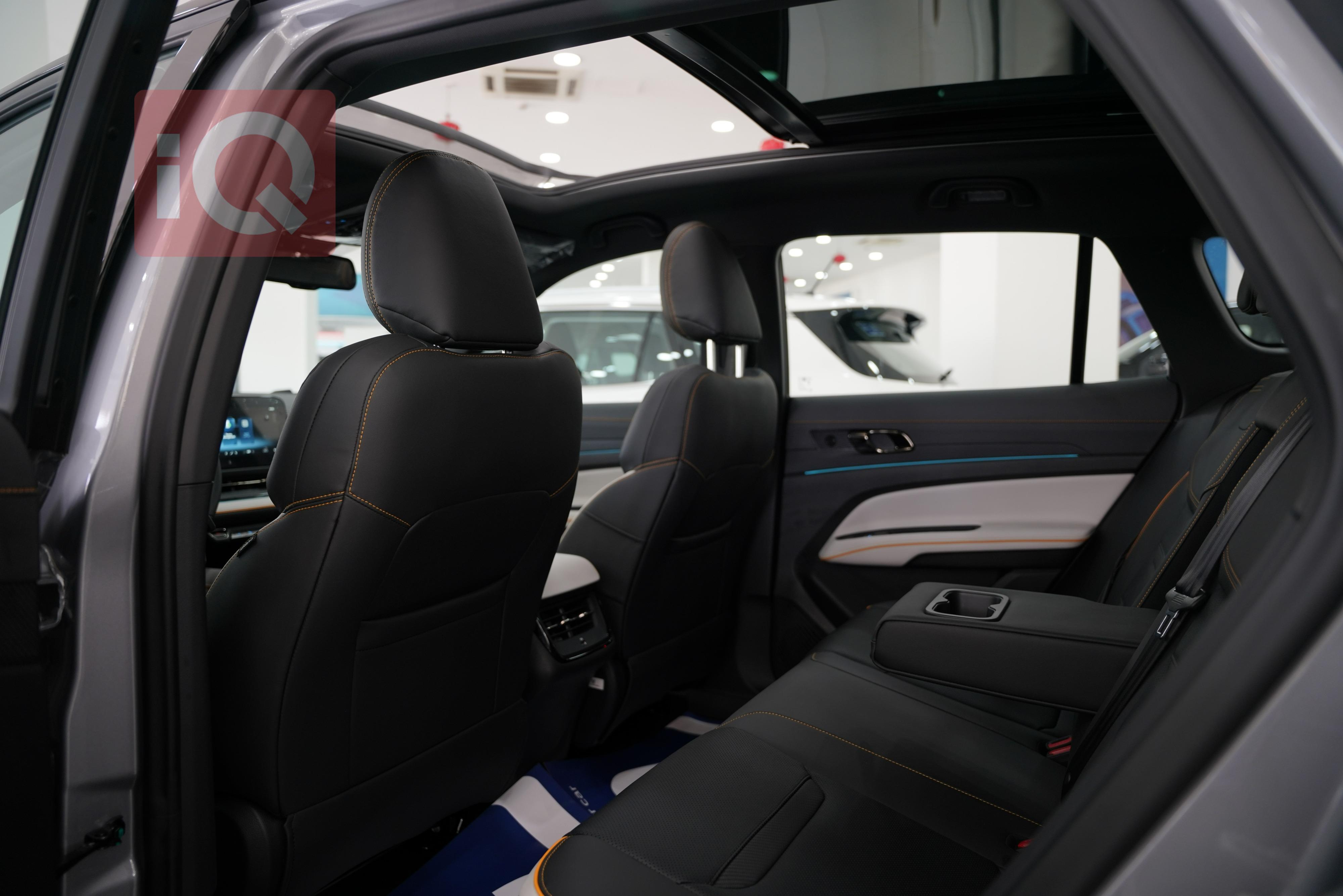 https://cdn.iqcars.ioDSC02524.JPG